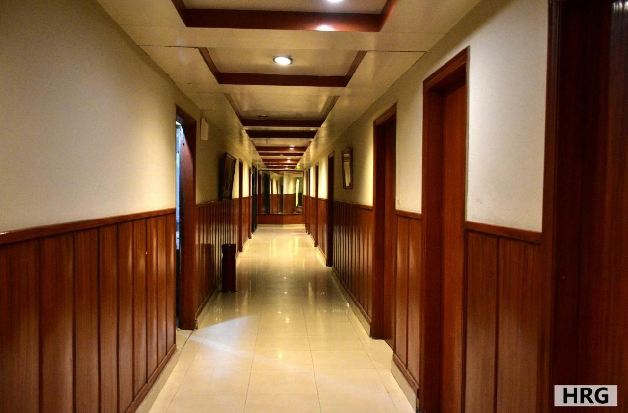 Hotel Royal Gardens Lahore Exterior foto